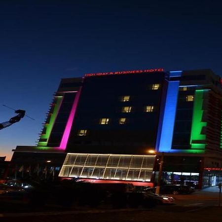Holiday & Business Hotel - Em Frente Ao Centro De Eventos E Arena Conda Chapeco Ngoại thất bức ảnh