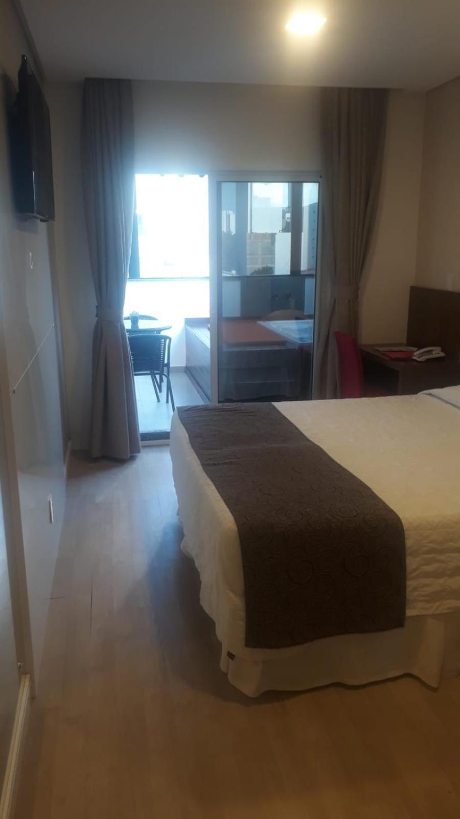 Holiday & Business Hotel - Em Frente Ao Centro De Eventos E Arena Conda Chapeco Ngoại thất bức ảnh