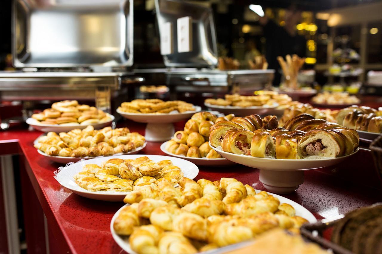 Holiday & Business Hotel - Em Frente Ao Centro De Eventos E Arena Conda Chapeco Ngoại thất bức ảnh