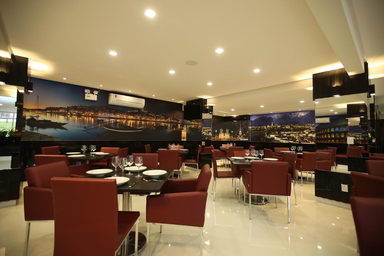 Holiday & Business Hotel - Em Frente Ao Centro De Eventos E Arena Conda Chapeco Ngoại thất bức ảnh